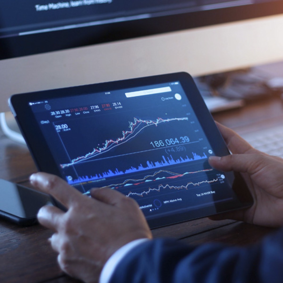 tablet mostrando un gráfico de rentabilidad